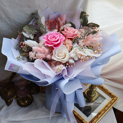 풍성한 핑크 꽃다발 프리저브드 생일선물